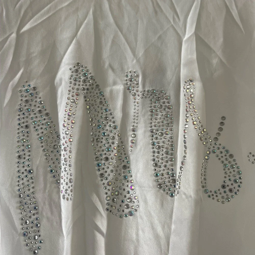 VS Robe - Picture 4 of 8